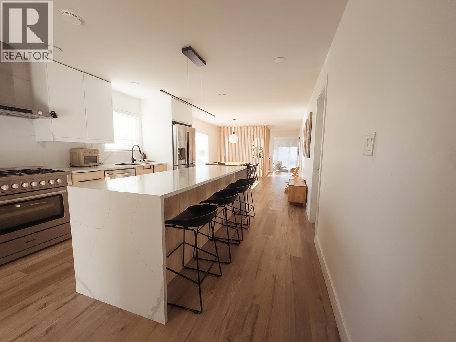 679 Gamma Avenue, Burnaby, British Columbia  V5C 6A3 - Photo 8 - R3097942