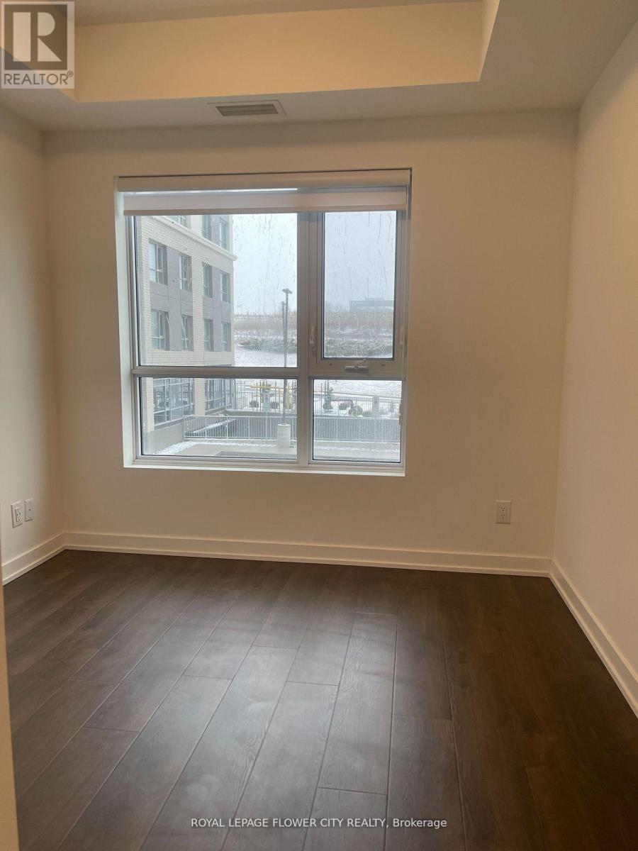 211 - 56 Lakeside Terrace, Barrie, Ontario  L4M 0L4 - Photo 5 - S12885014