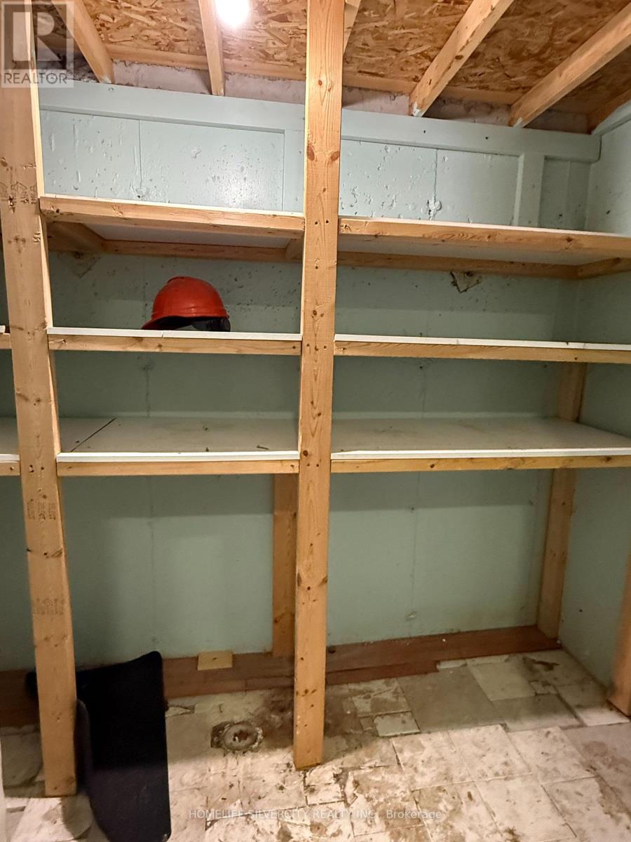 39 Savita Road, Brampton, Ontario L7A 3V1 - Photo 11 - W12884988