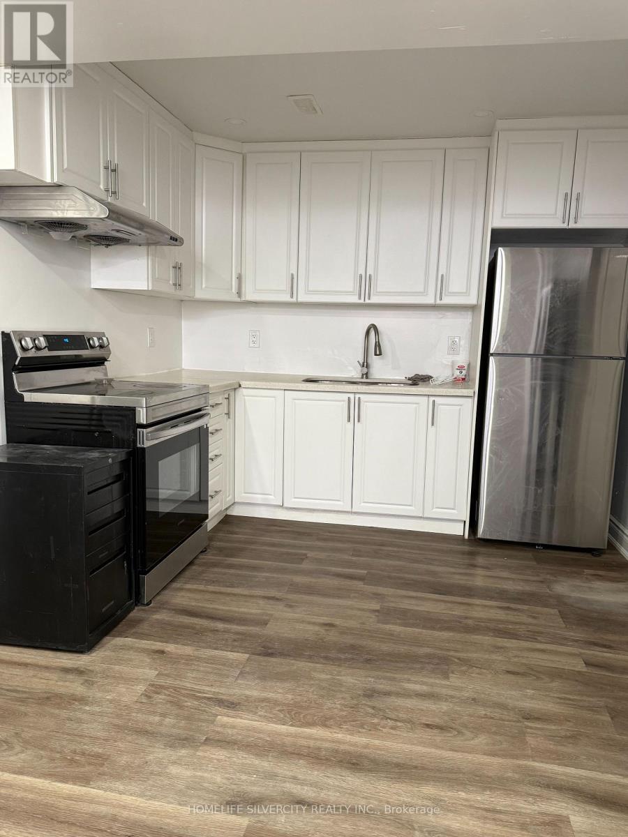 39 Savita Road, Brampton, Ontario L7A 3V1 - Photo 2 - W12884988