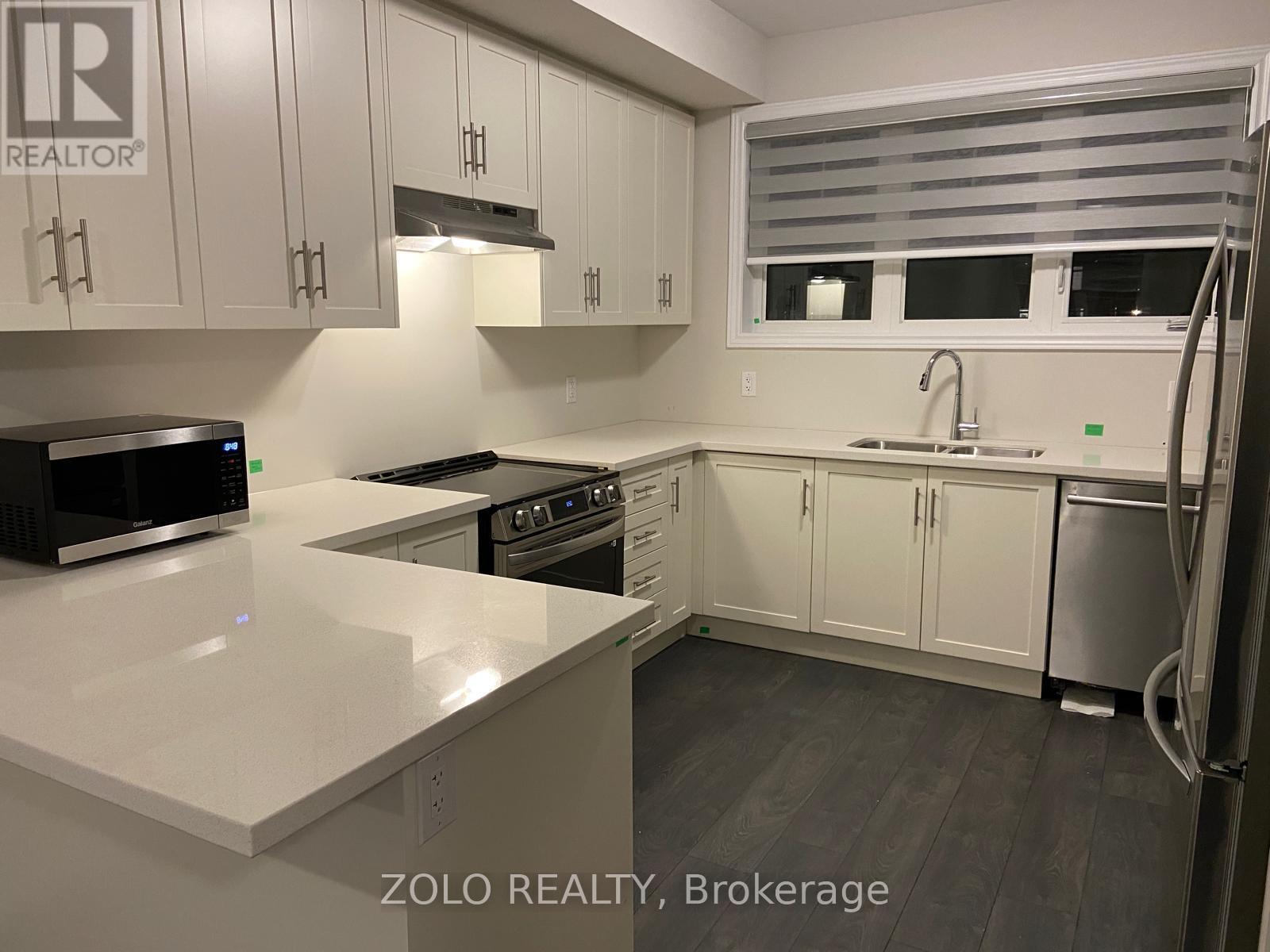 33 - 100 Hollywood Court, Cambridge, Ontario N1R 0C5 - Photo 2 - X12884992