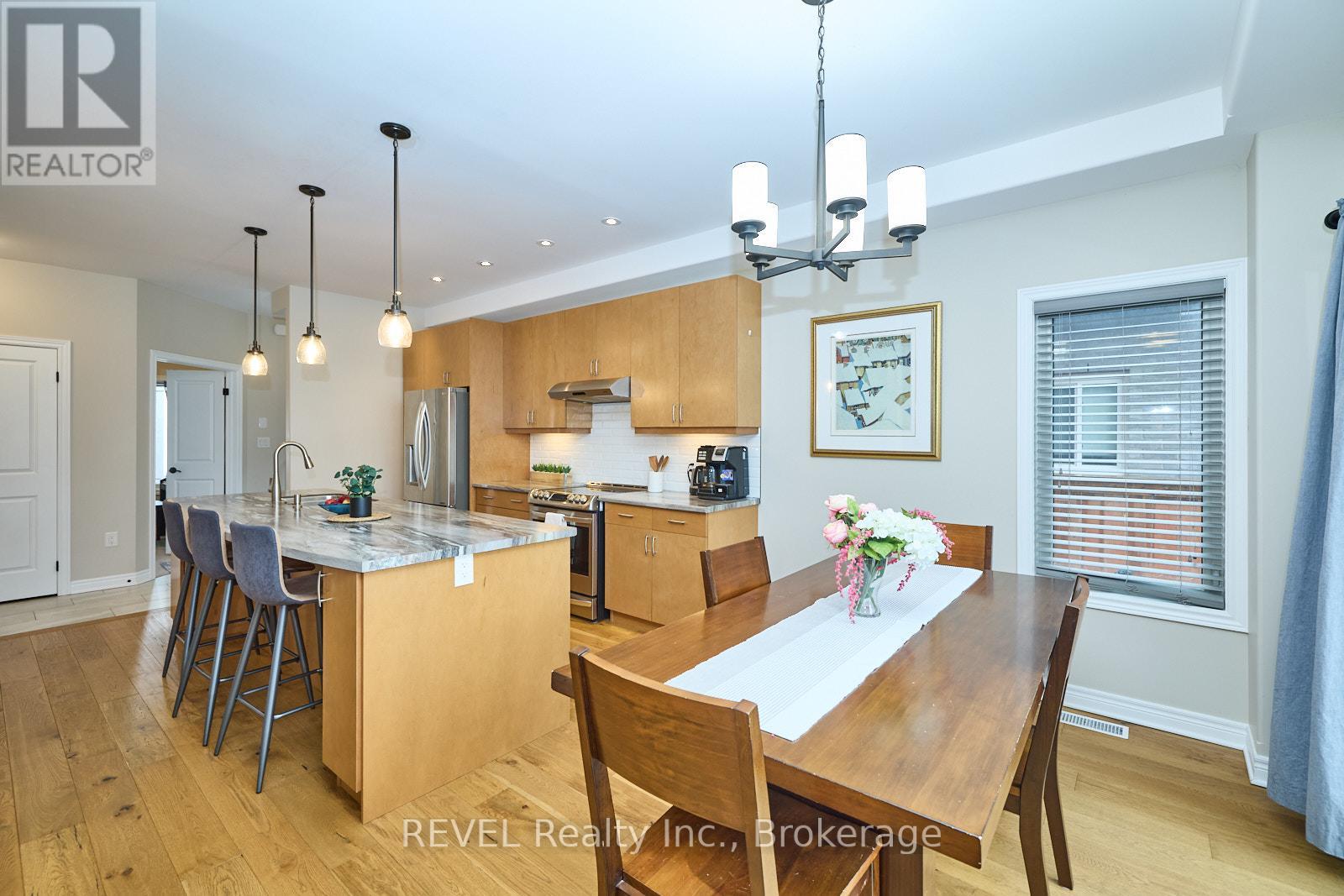 18 Brewerton Boulevard, Pelham, Ontario  L0S 1E5 - Photo 8 - X12800840