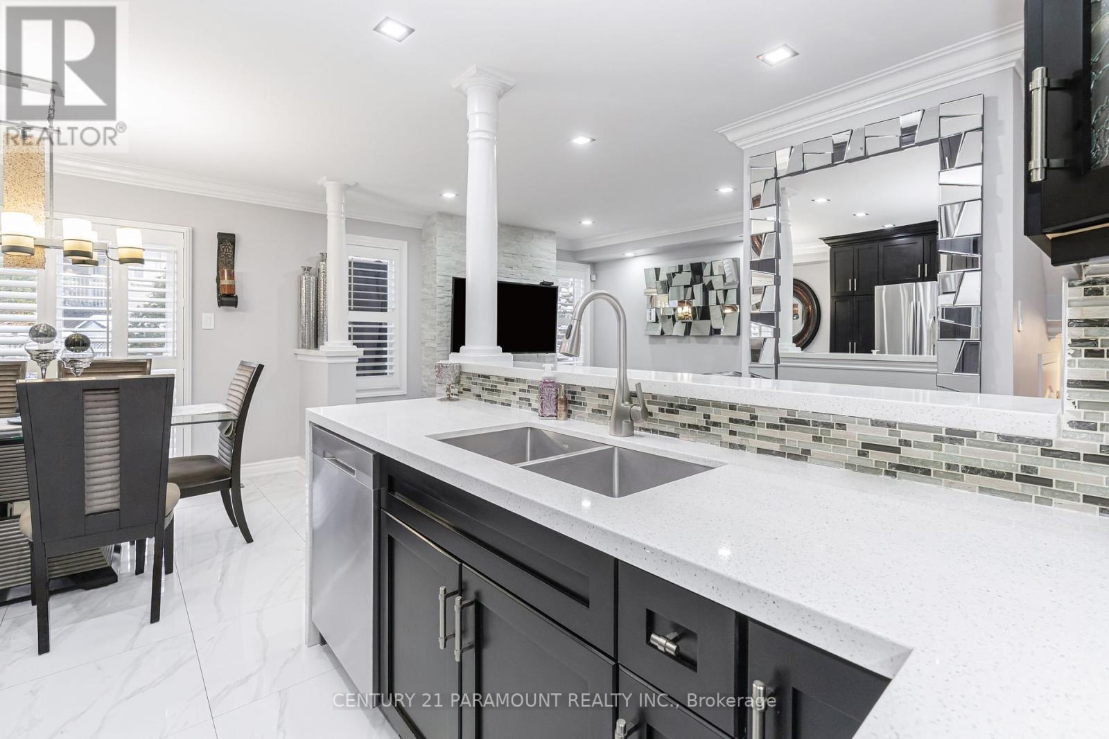 14 Redfinch Way, Brampton (Fletcher's Meadow), Ontario  L7A 2B3 - Photo 22 - W12883980