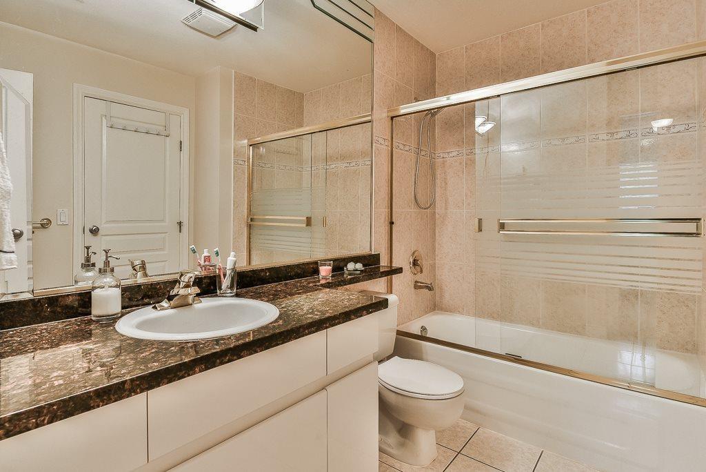 404 8115 121a Street, Surrey, British Columbia  V3W 1J2 - Photo 6 - R3099003