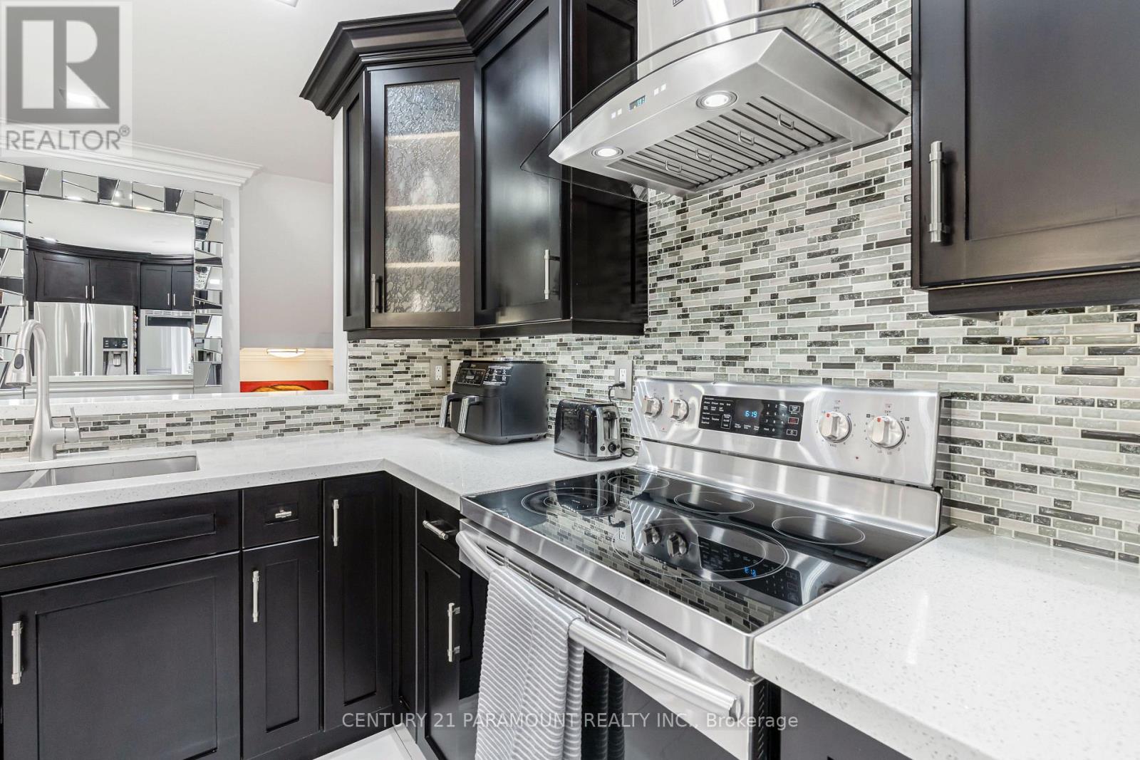 14 Redfinch Way, Brampton (Fletcher's Meadow), Ontario  L7A 2B3 - Photo 21 - W12883980