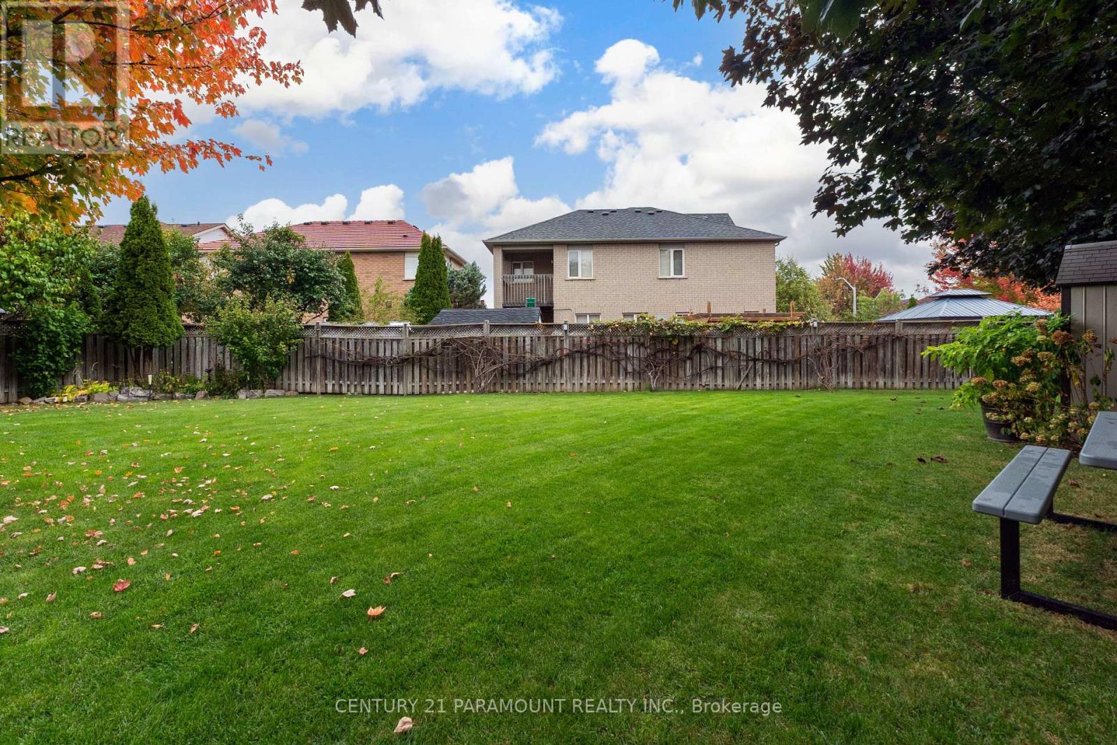 14 Redfinch Way, Brampton (Fletcher's Meadow), Ontario  L7A 2B3 - Photo 2 - W12883980