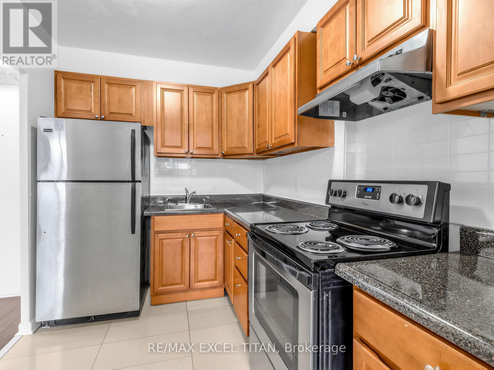 401 - 25 Bedford Road E, Toronto (Annex), Ontario  M5R 2K1 - Photo 13 - C12831628