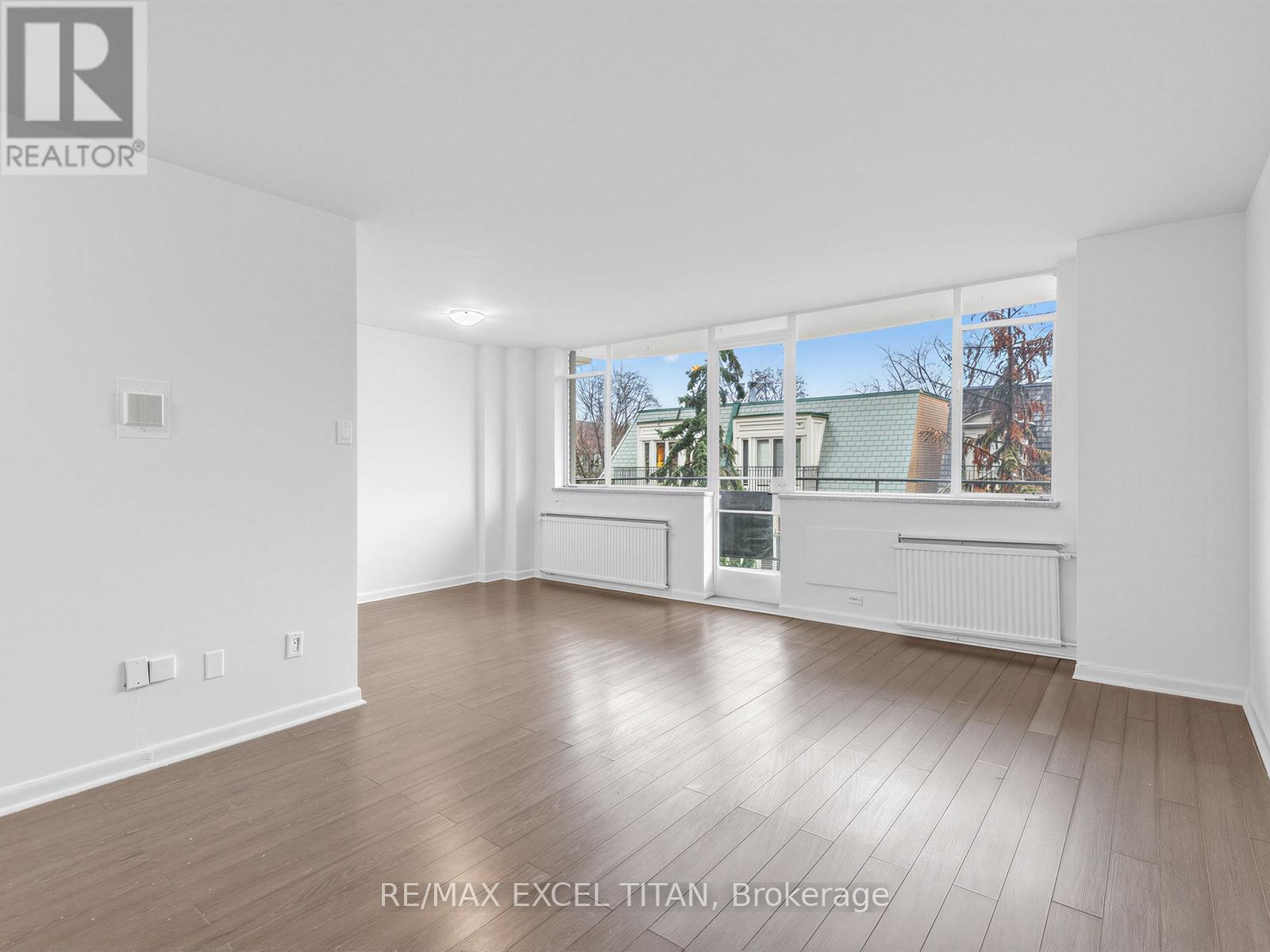 401 - 25 Bedford Road E, Toronto (Annex), Ontario  M5R 2K1 - Photo 2 - C12831628