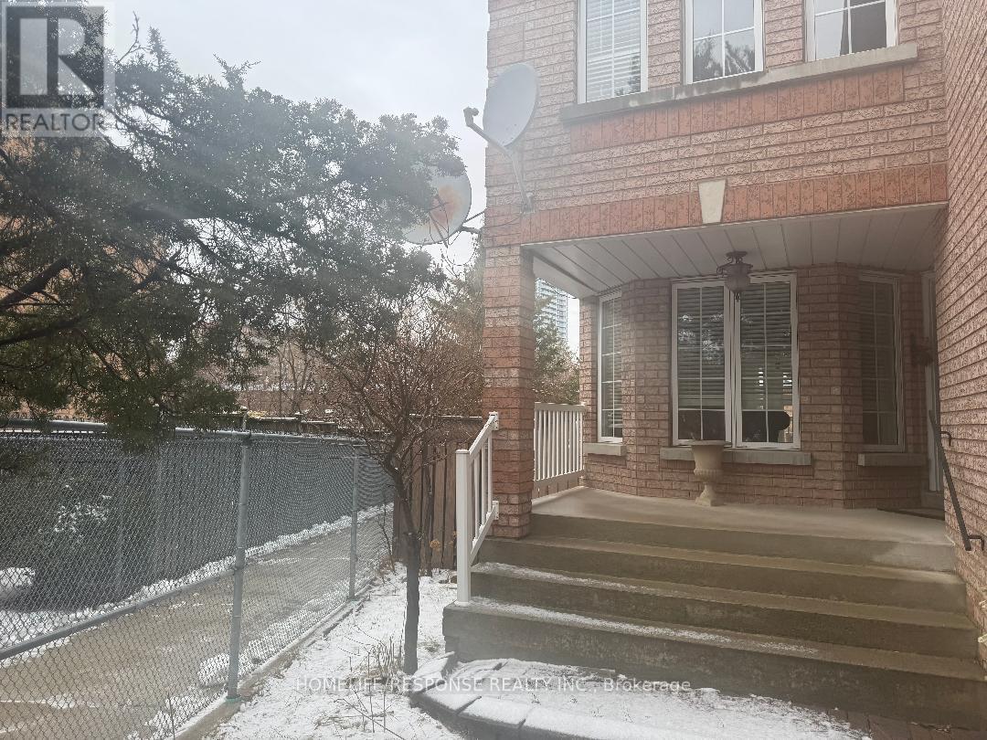 Main And Upper - 306 Cossack Crescent, Mississauga, Ontario  L5B 4C2 - Photo 3 - W12668550