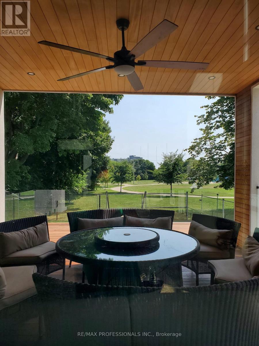 2206 Utely Road, Mississauga, Ontario  L5J 1X1 - Photo 15 - W12801708