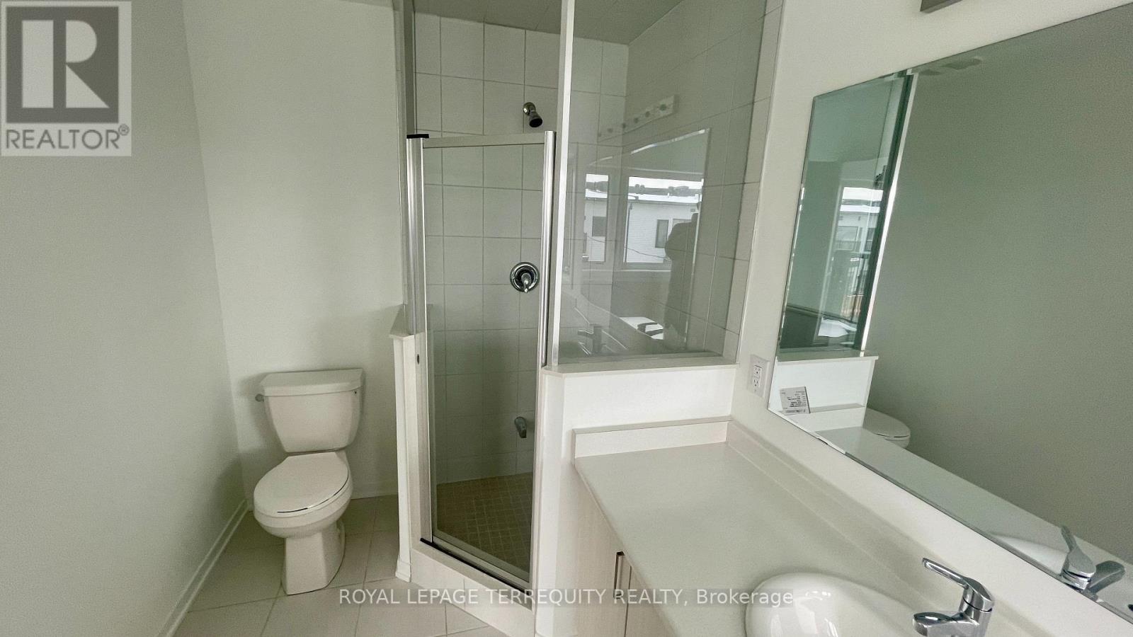 815 Stanstead Path, Oshawa, Ontario  L1H 7K5 - Photo 7 - E12885030