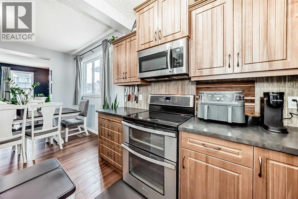 94 River Heights Green, Cochrane, Alberta  T4C 0Y5 - Photo 5 - A2290703