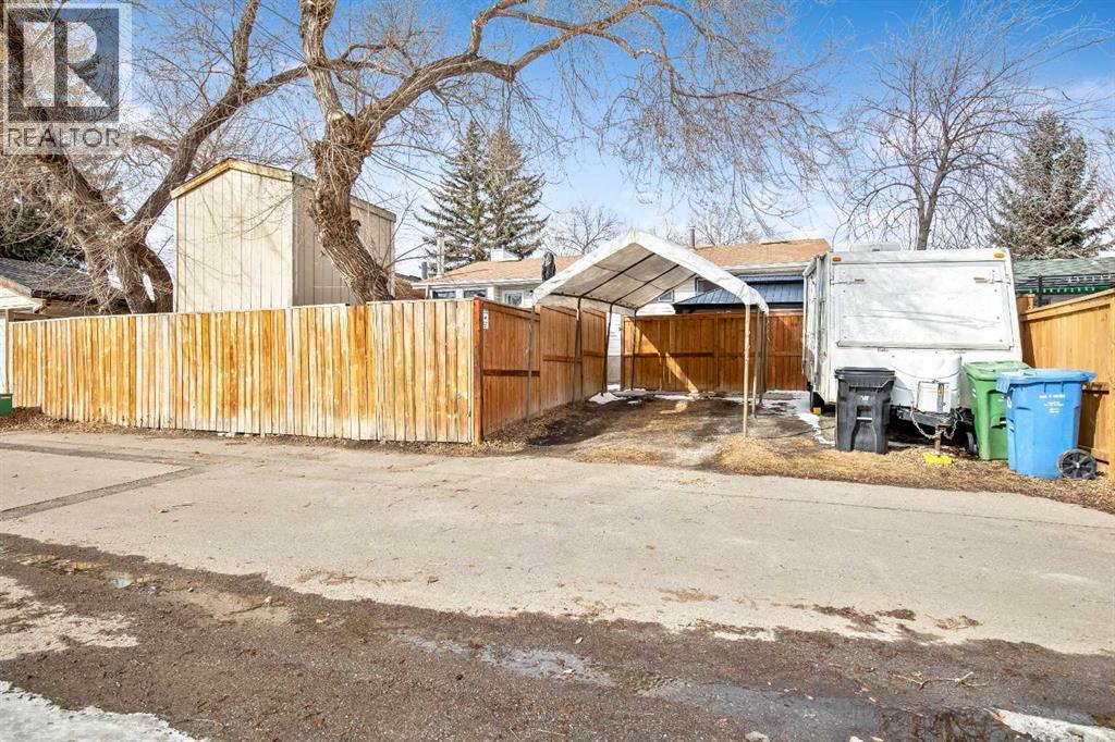 427 Queen Anne Way Se, Calgary, Alberta  T2J 4R8 - Photo 28 - A2292763