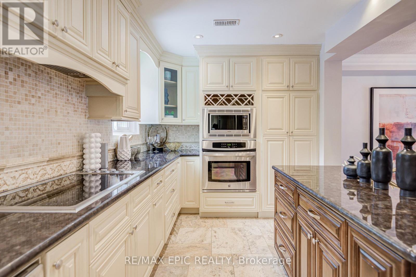 6 - 115 Henderson Avenue, Markham, Ontario  L3T 2L3 - Photo 18 - N12885032