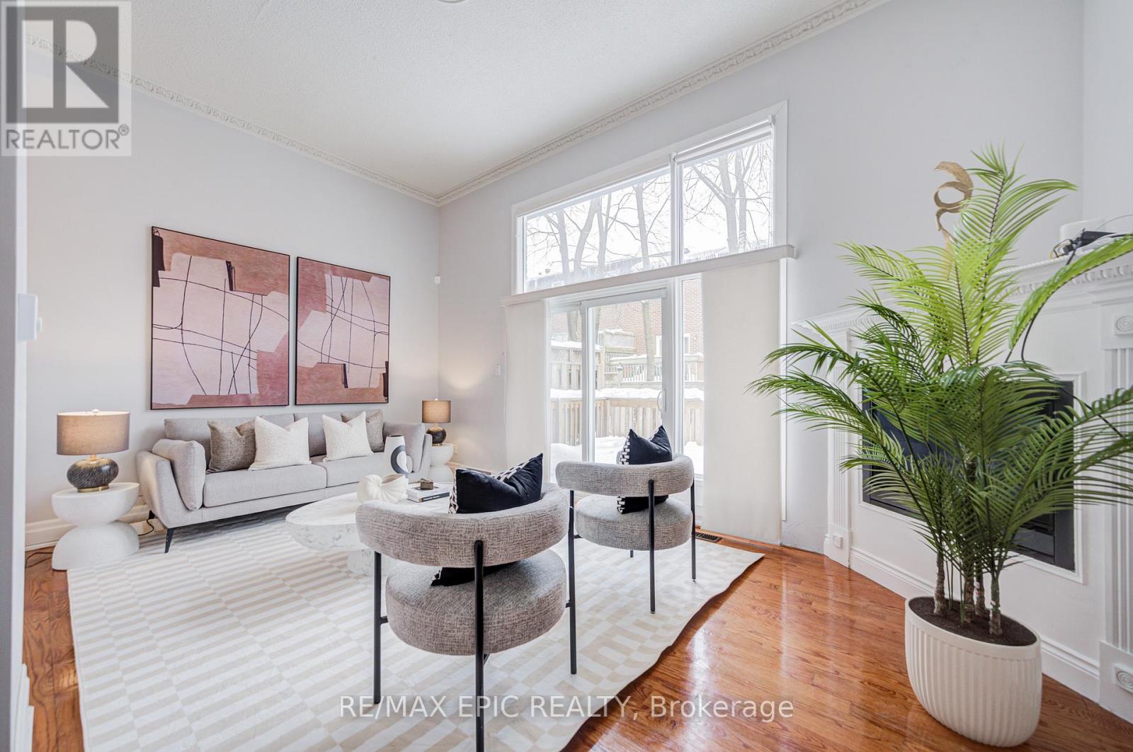 6 - 115 Henderson Avenue, Markham, Ontario  L3T 2L3 - Photo 7 - N12885032