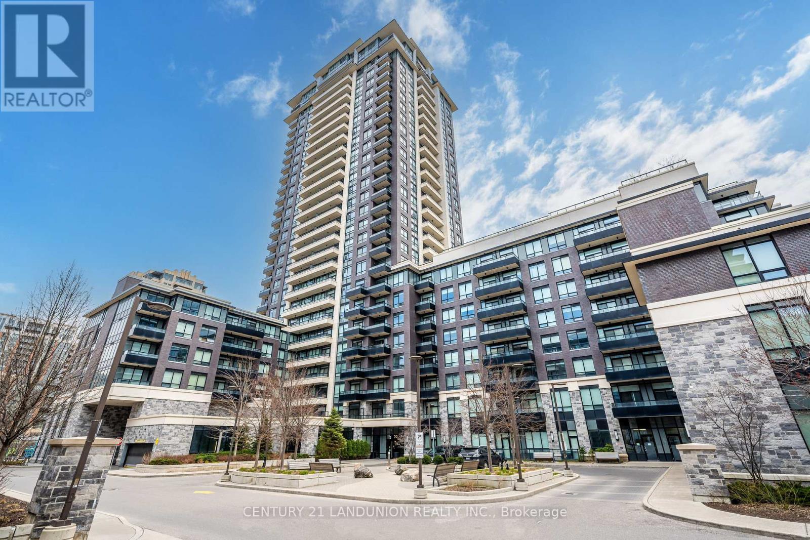 605 - 15 Water Walk Drive, Markham, Ontario  L6G 0G2 - Photo 2 - N12885038