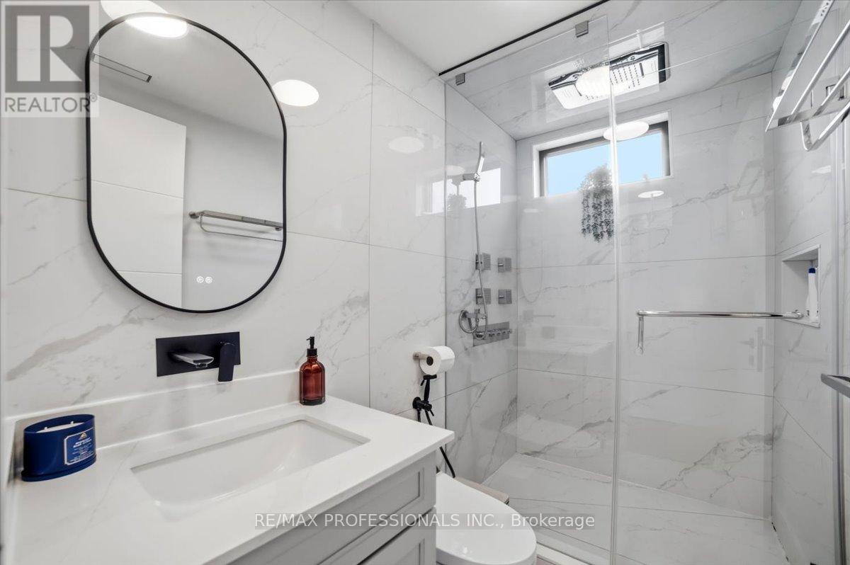 2206 Utely Road, Mississauga, Ontario  L5J 1X1 - Photo 31 - W12801708