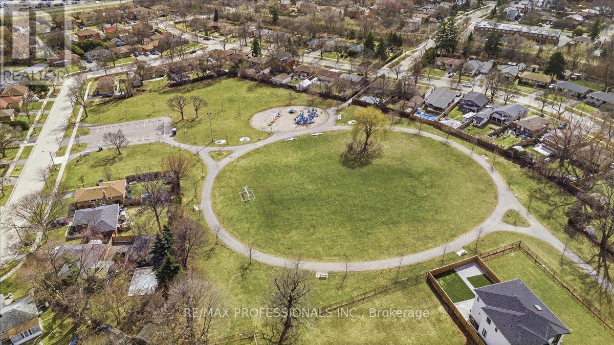 2206 Utely Road, Mississauga, Ontario  L5J 1X1 - Photo 50 - W12801708