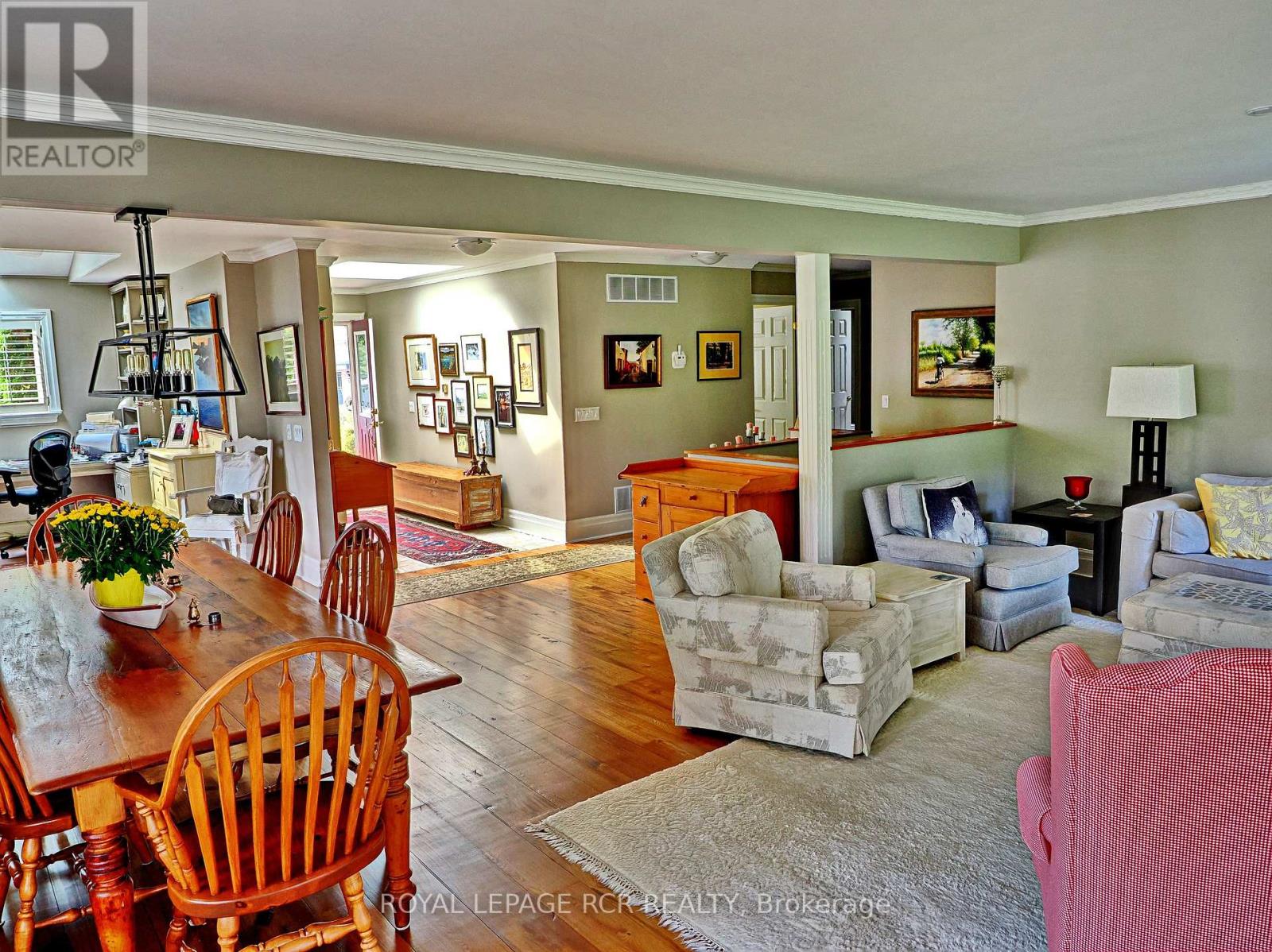 2 - 28 Reddington Drive, Caledon, Ontario L7E 0E4 - Photo 6 - W12337270