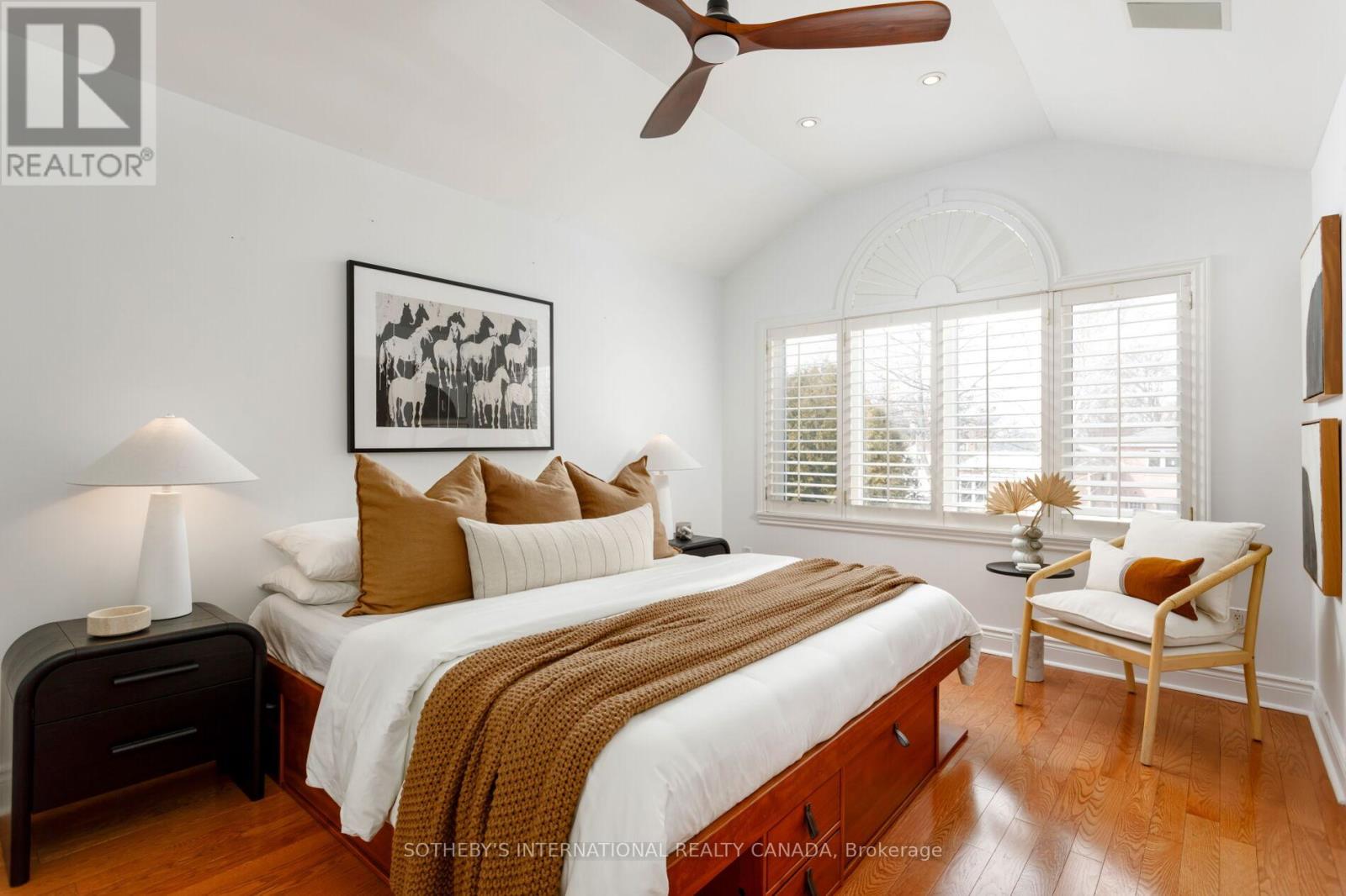 92 Delma Drive, Toronto, Ontario  M8W 4P1 - Photo 28 - W12836476