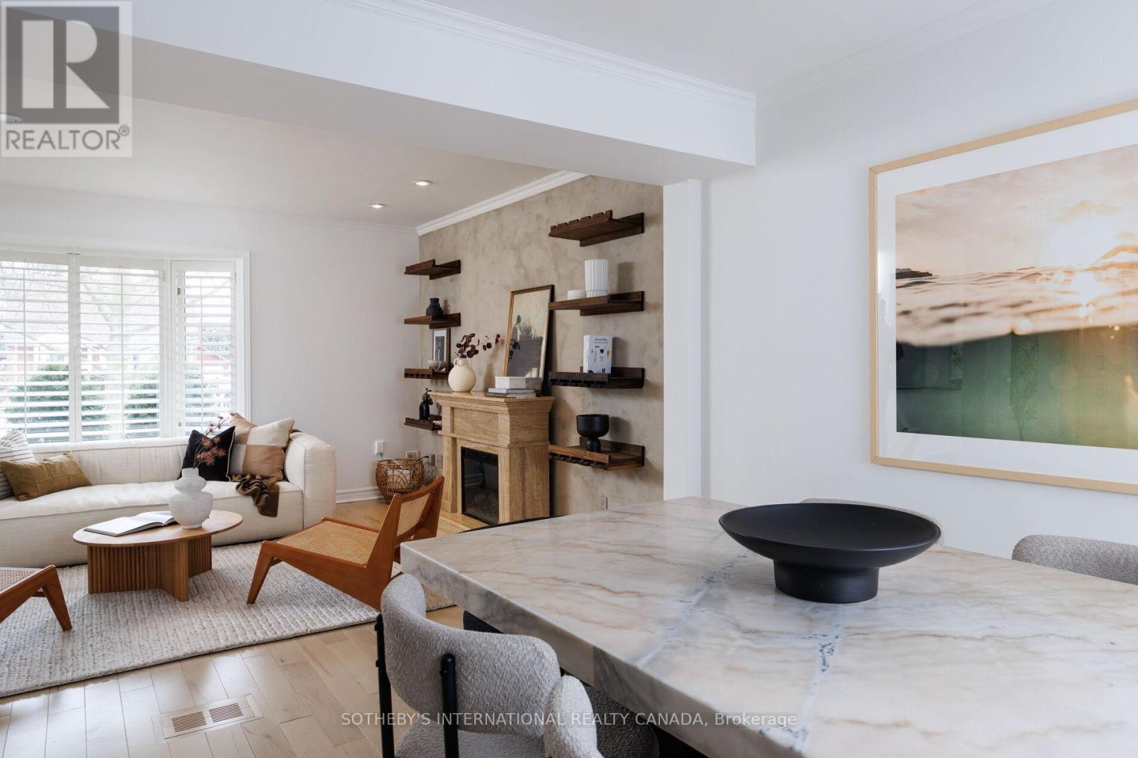 92 Delma Drive, Toronto, Ontario  M8W 4P1 - Photo 13 - W12836476