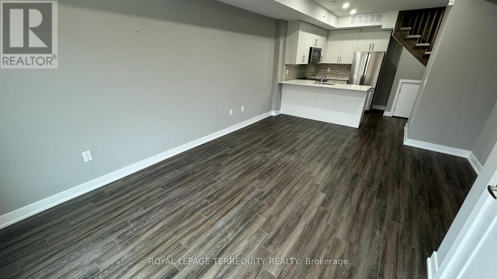 6 - 3472 Widdicombe Way, Mississauga, Ontario  L5L 0B8 - Photo 4 - W12885034