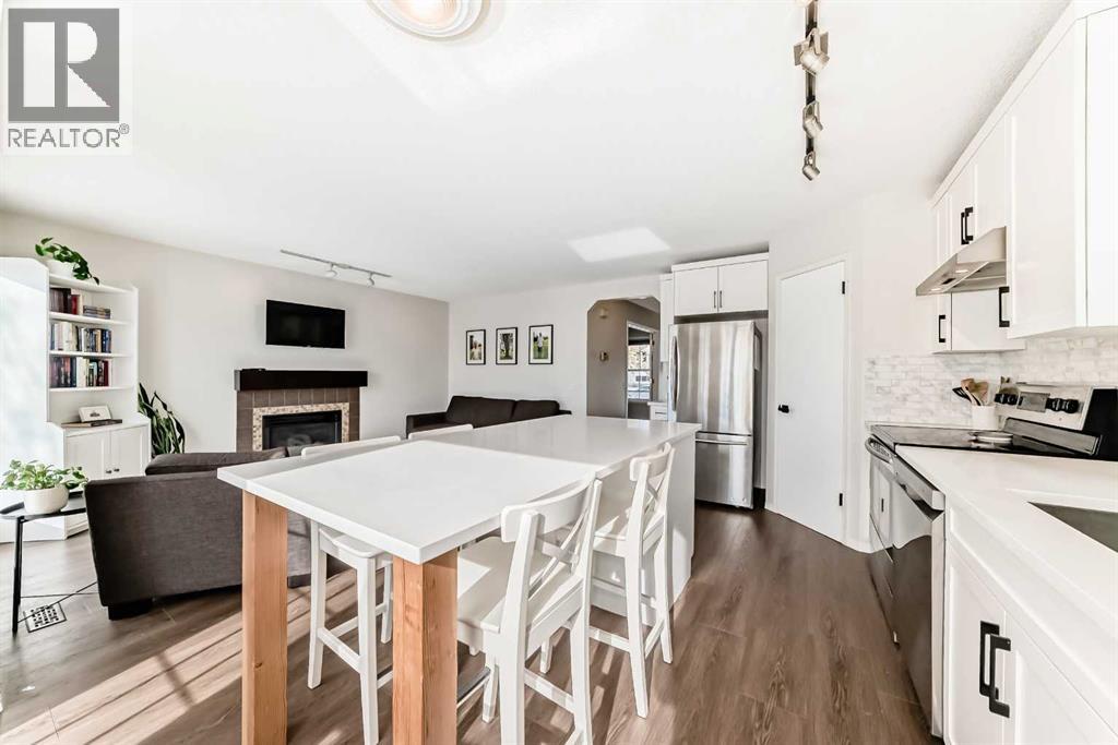 180 Tuscany Valley Way Nw, Calgary, Alberta  T3L 2A7 - Photo 10 - A2290438