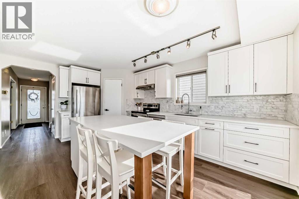 180 Tuscany Valley Way Nw, Calgary, Alberta  T3L 2A7 - Photo 11 - A2290438