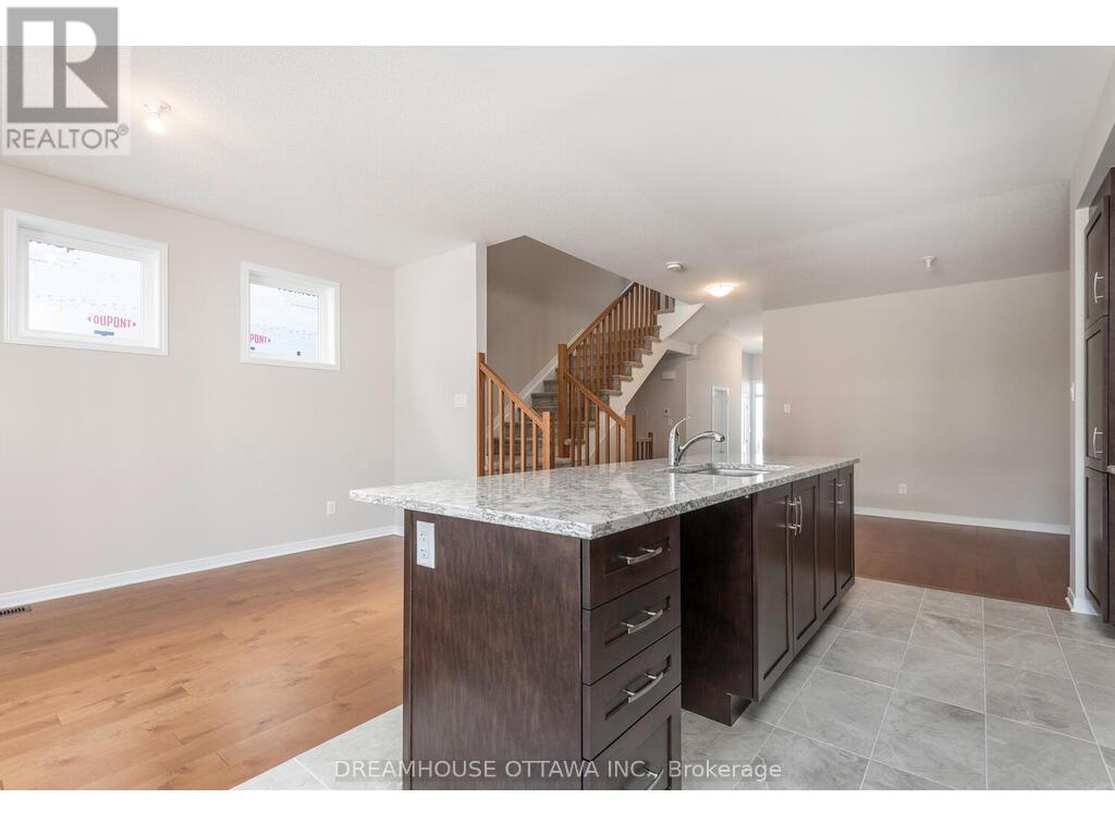 459 Cope Drive, Ottawa, Ontario  K2V 0P1 - Photo 9 - X12885056