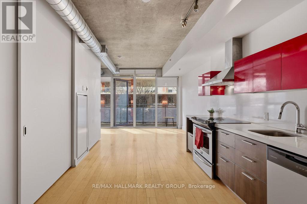 203 - 360 Mcleod Street, Ottawa, Ontario  K2P 1A9 - Photo 10 - X12885080