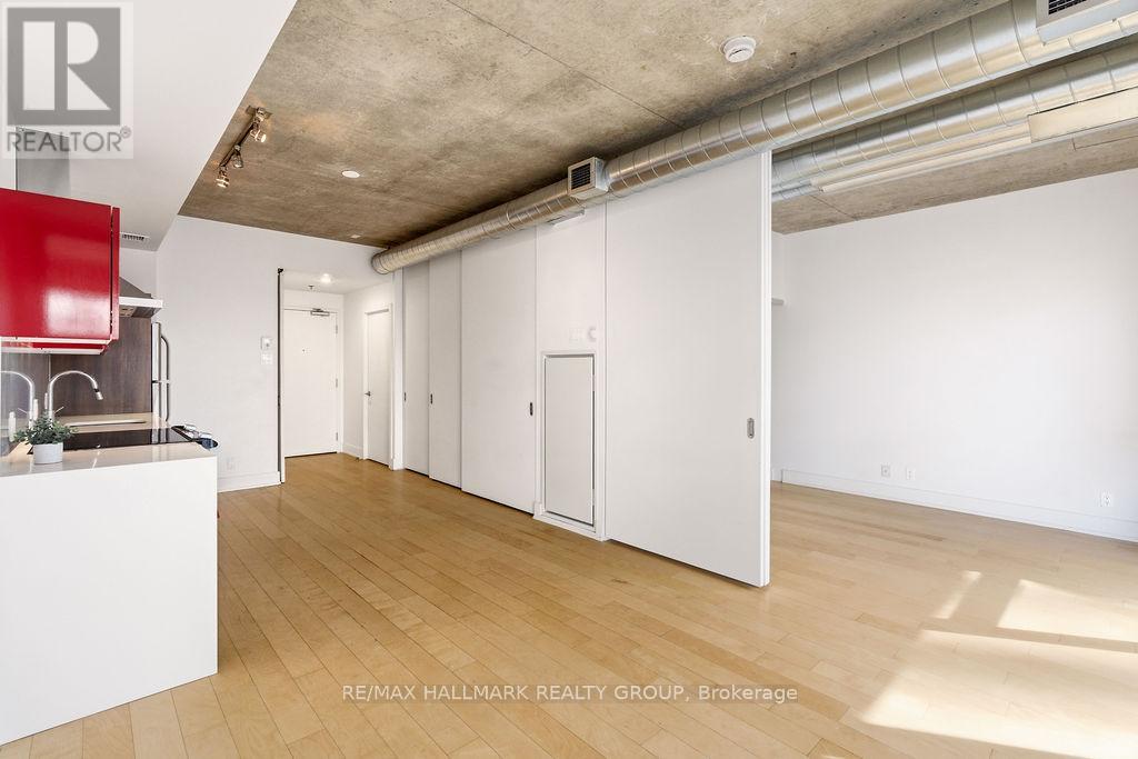 203 - 360 Mcleod Street, Ottawa, Ontario  K2P 1A9 - Photo 13 - X12885080