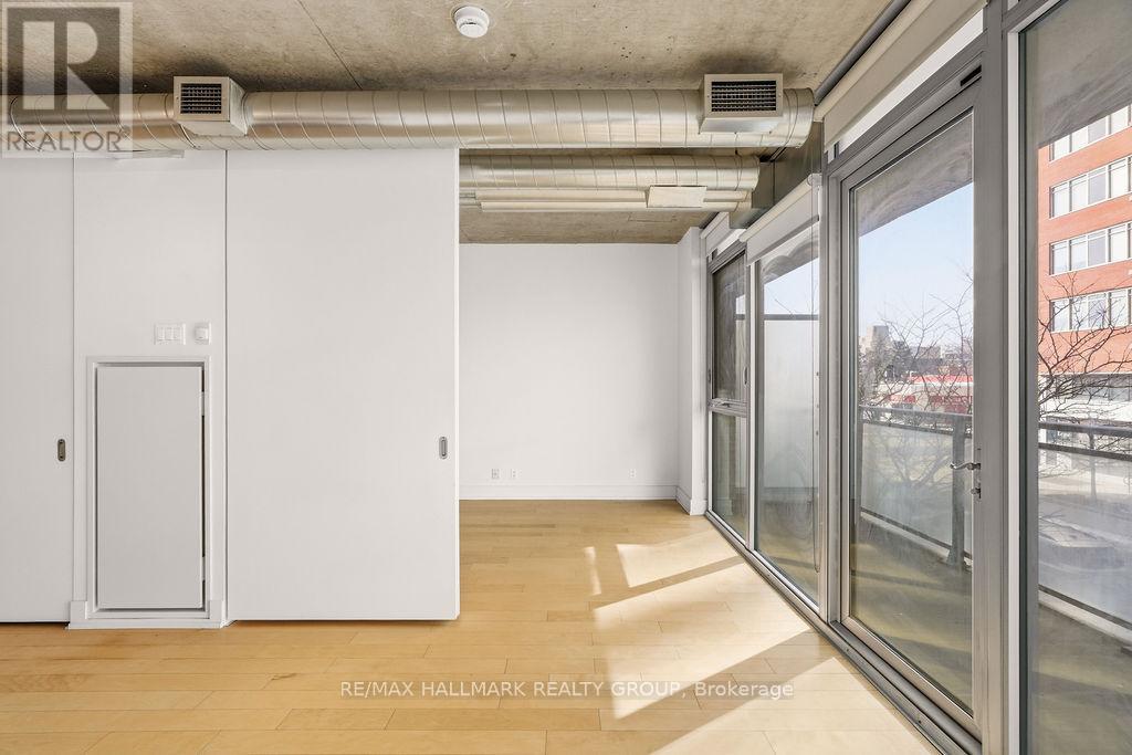 203 - 360 Mcleod Street, Ottawa, Ontario  K2P 1A9 - Photo 14 - X12885080