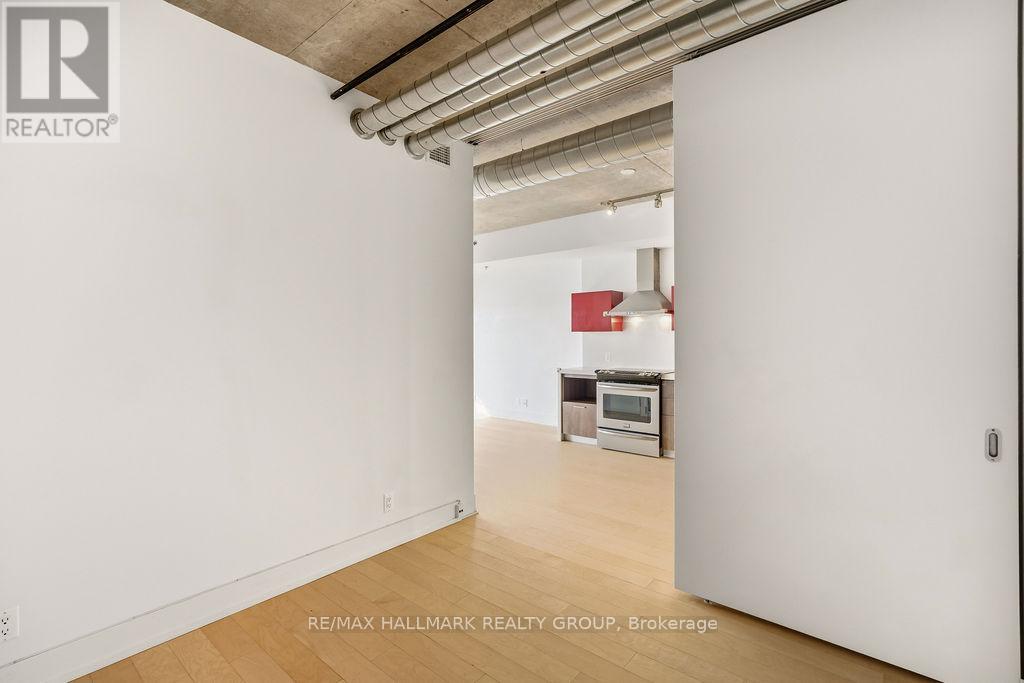 203 - 360 Mcleod Street, Ottawa, Ontario  K2P 1A9 - Photo 18 - X12885082