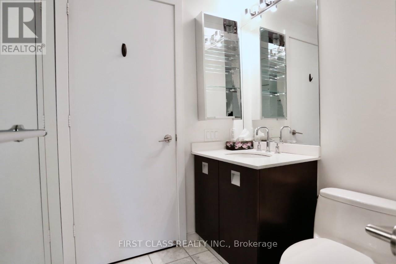 1105 - 33 Charles Street E, Toronto, Ontario  M4Y 0A2 - Photo 12 - C12885052