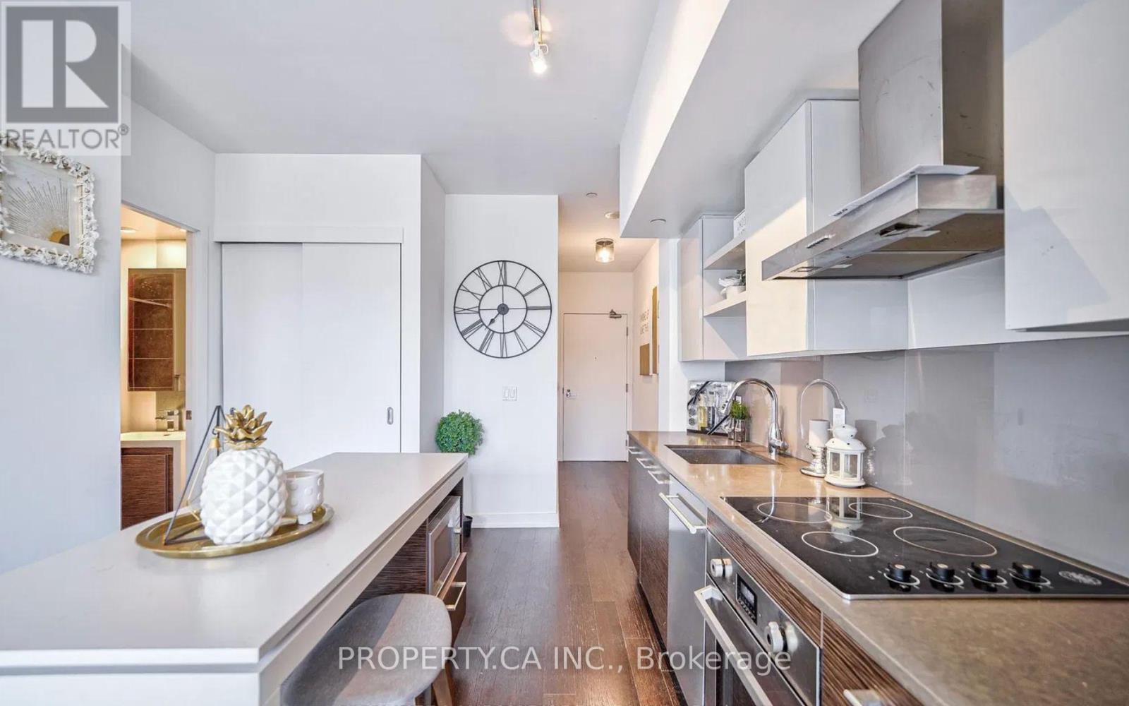 Ph18 - 1030 King Street W, Toronto, Ontario  M6K 0B4 - Photo 5 - C12885078