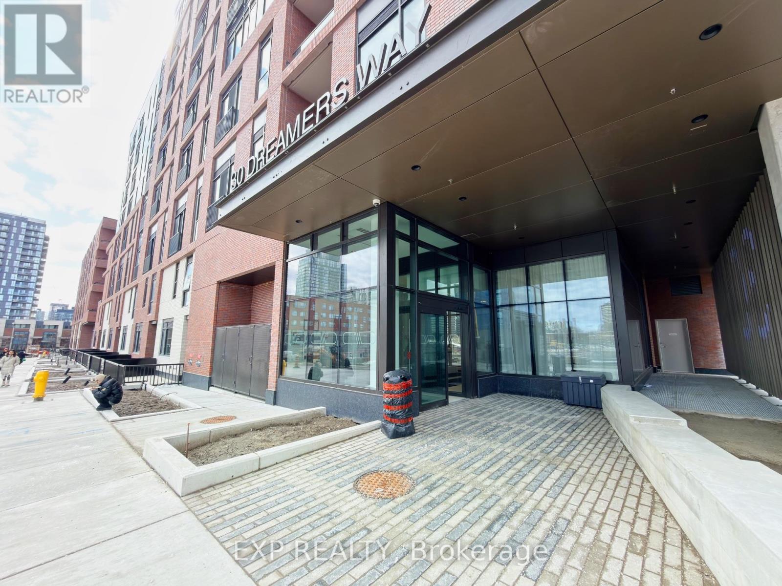 564 - 30 Dreamers Way, Toronto, Ontario  M5A 0Y7 - Photo 2 - C12885088