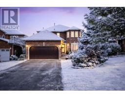 10 BARWICK DRIVE, Barrie, Ontario