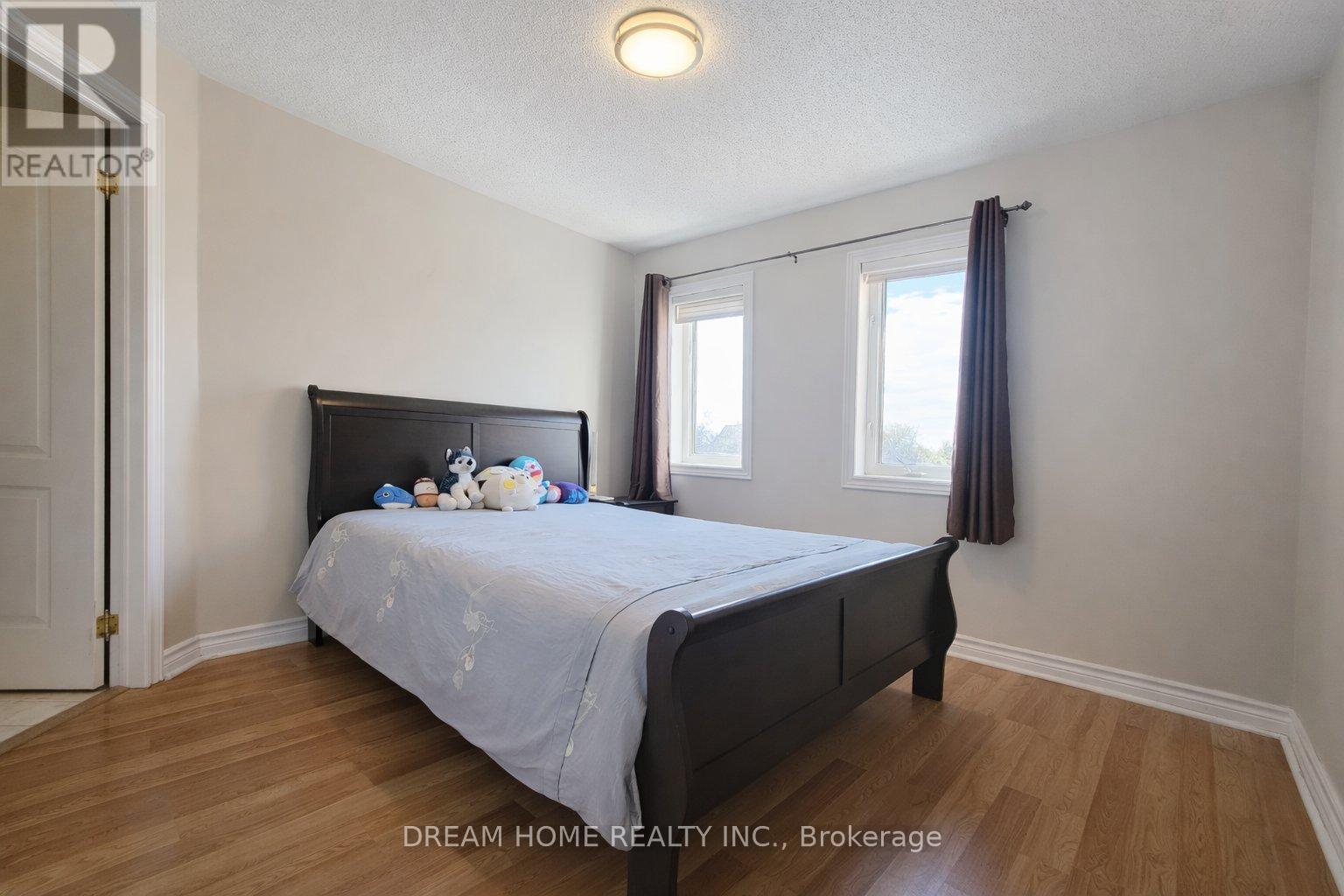 735 Foxcroft Boulevard, Newmarket, Ontario  L3X 1N1 - Photo 16 - N12885064