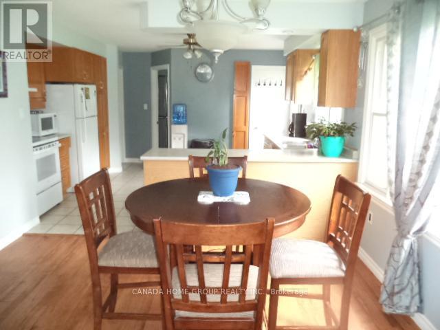 931 Goldie Street, Innisfil, Ontario  L0L 1C0 - Photo 10 - N12885092