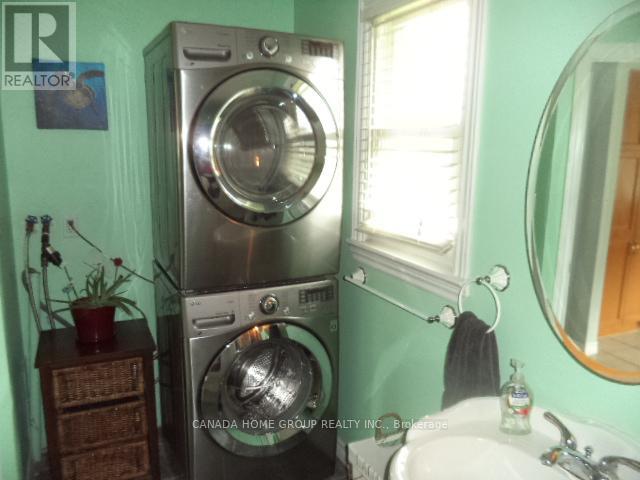 931 Goldie Street, Innisfil, Ontario  L0L 1C0 - Photo 16 - N12885092