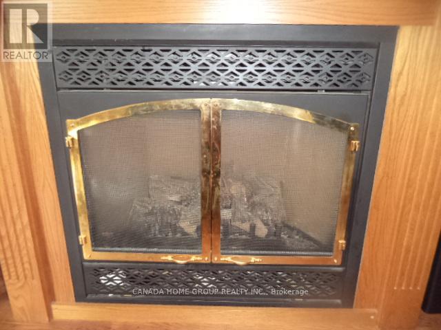 931 Goldie Street, Innisfil, Ontario  L0L 1C0 - Photo 18 - N12885092