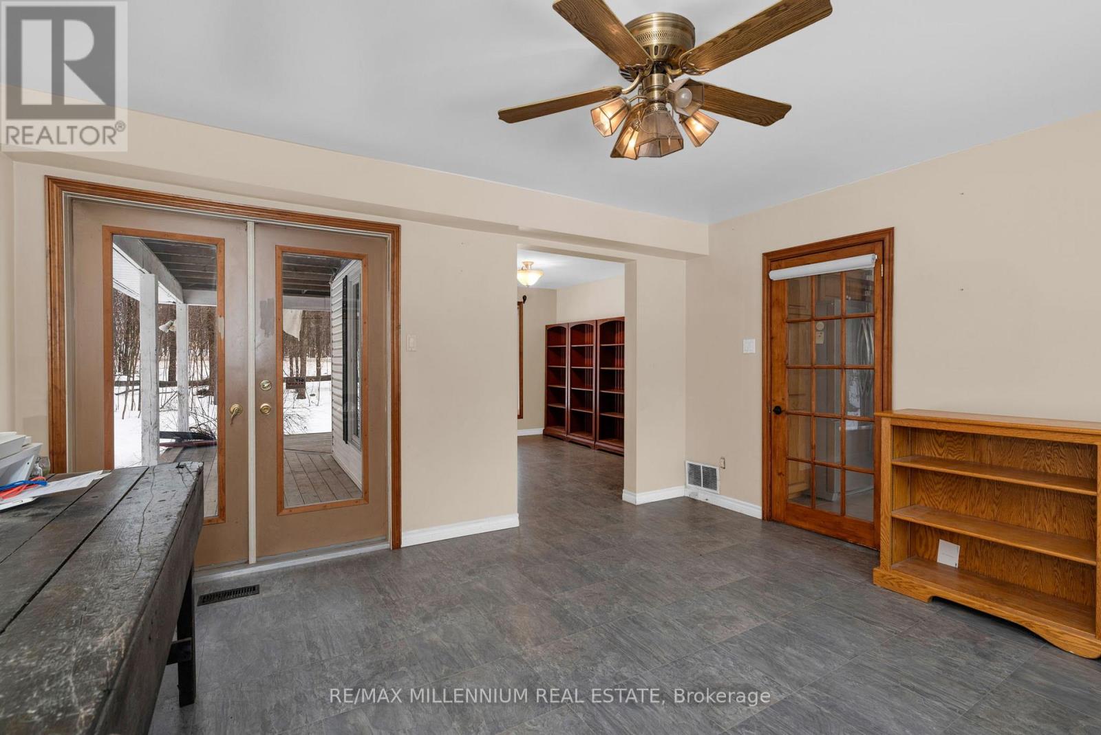 1120 Mt St Louis Road E, Oro-Medonte, Ontario  L0K 1E0 - Photo 23 - S12885050