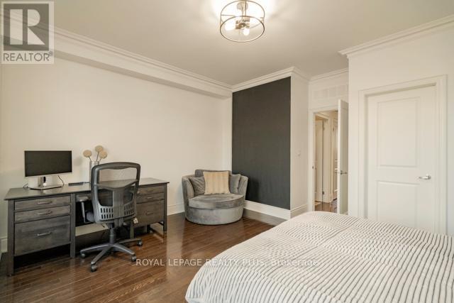 142 Rebecca Street, Oakville, Ontario  L6K 1J5 - Photo 30 - W12885060