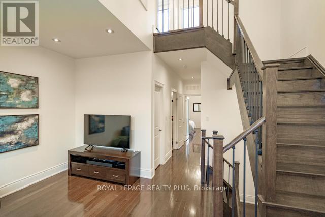 142 Rebecca Street, Oakville, Ontario  L6K 1J5 - Photo 34 - W12885060