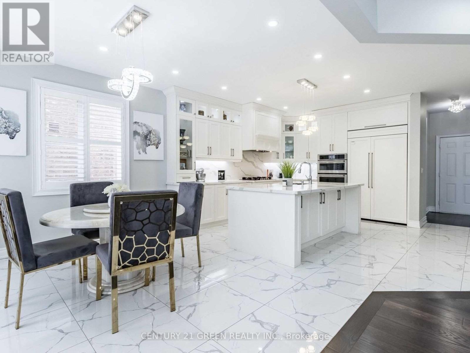 39 Argelia Crescent, Brampton, Ontario L6X 5N5 - Photo 13 - W12885072