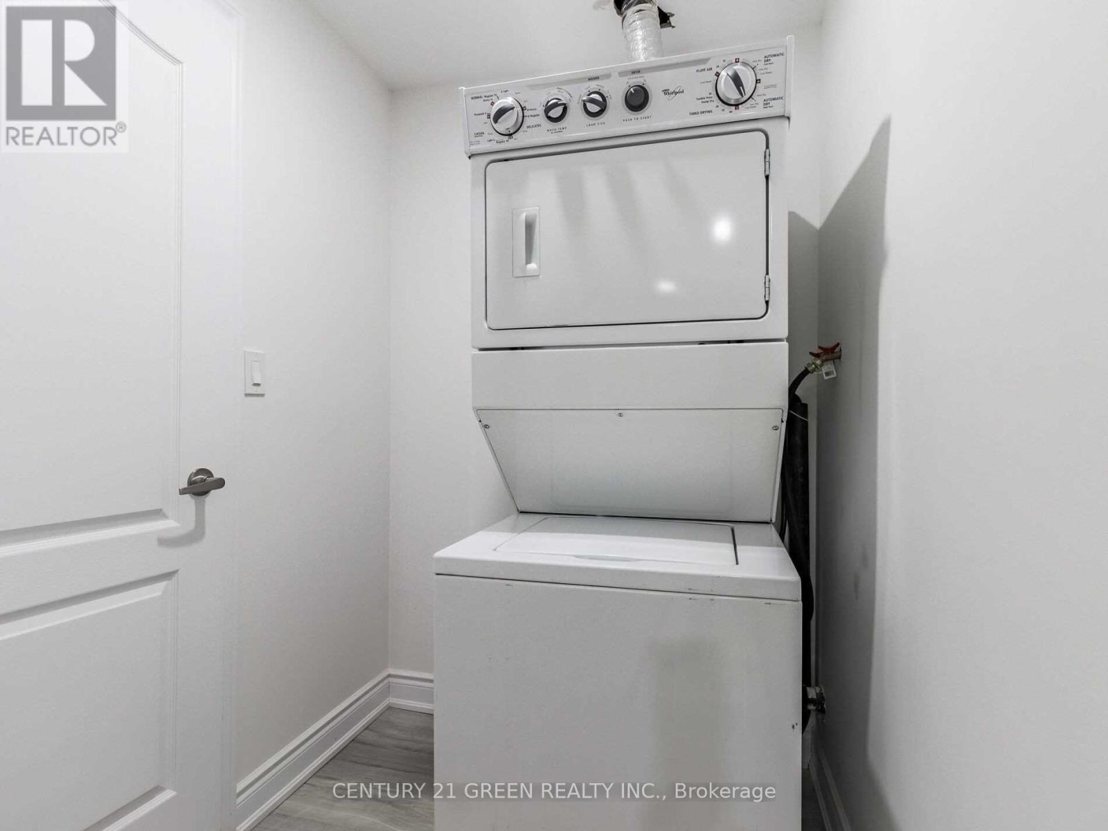 39 Argelia Crescent, Brampton, Ontario L6X 5N5 - Photo 32 - W12885072