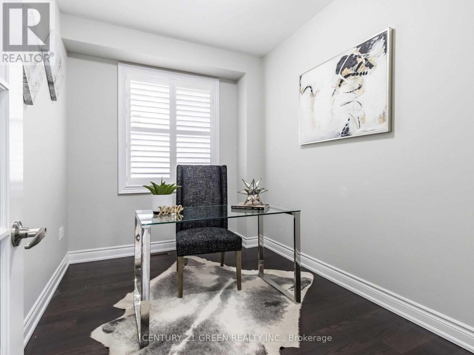 39 Argelia Crescent, Brampton, Ontario L6X 5N5 - Photo 7 - W12885072