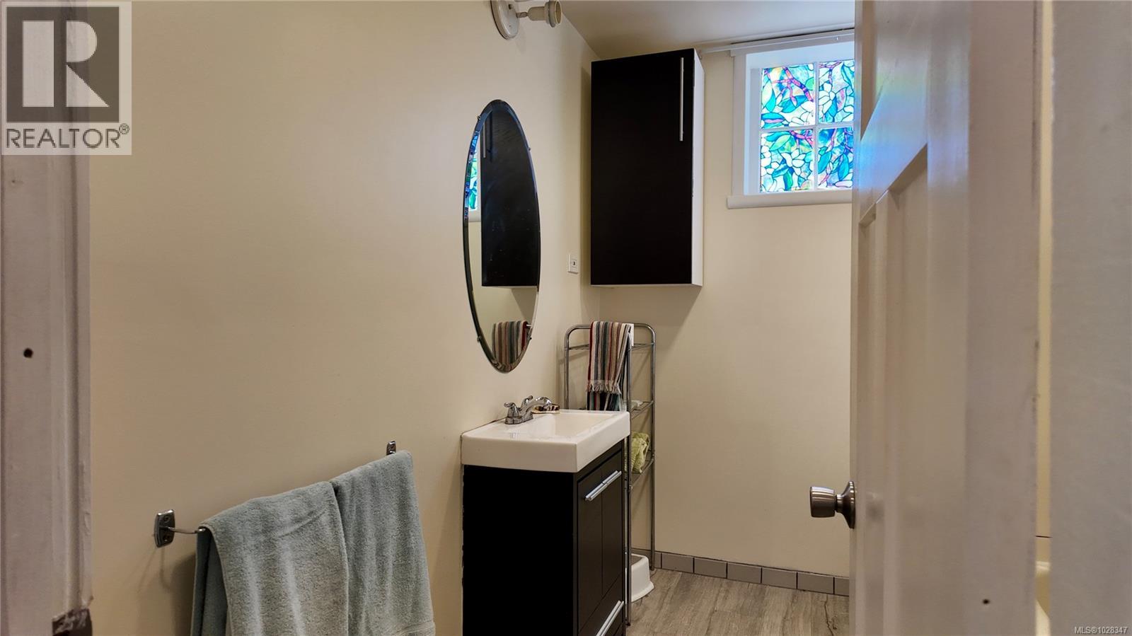 10584 Youbou Rd, Youbou, British Columbia  V0R 3E1 - Photo 13 - 1028347