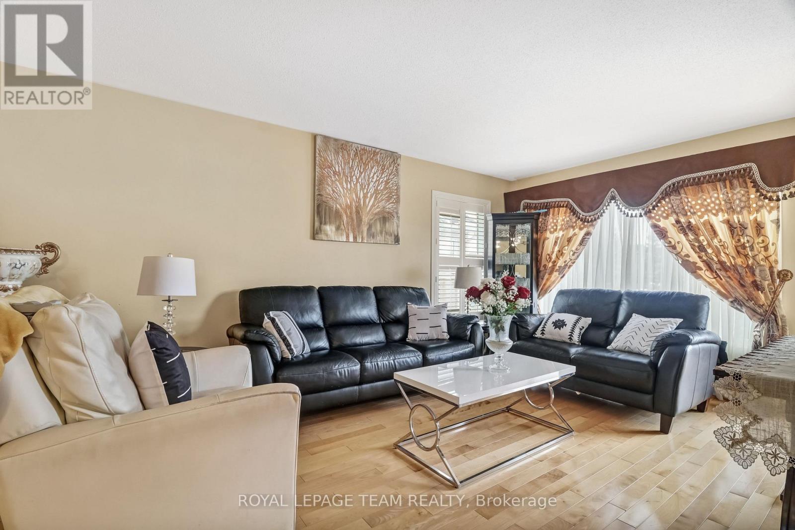 2362 Bois Vert Place, Ottawa, Ontario  K4A 4V1 - Photo 6 - X12885106