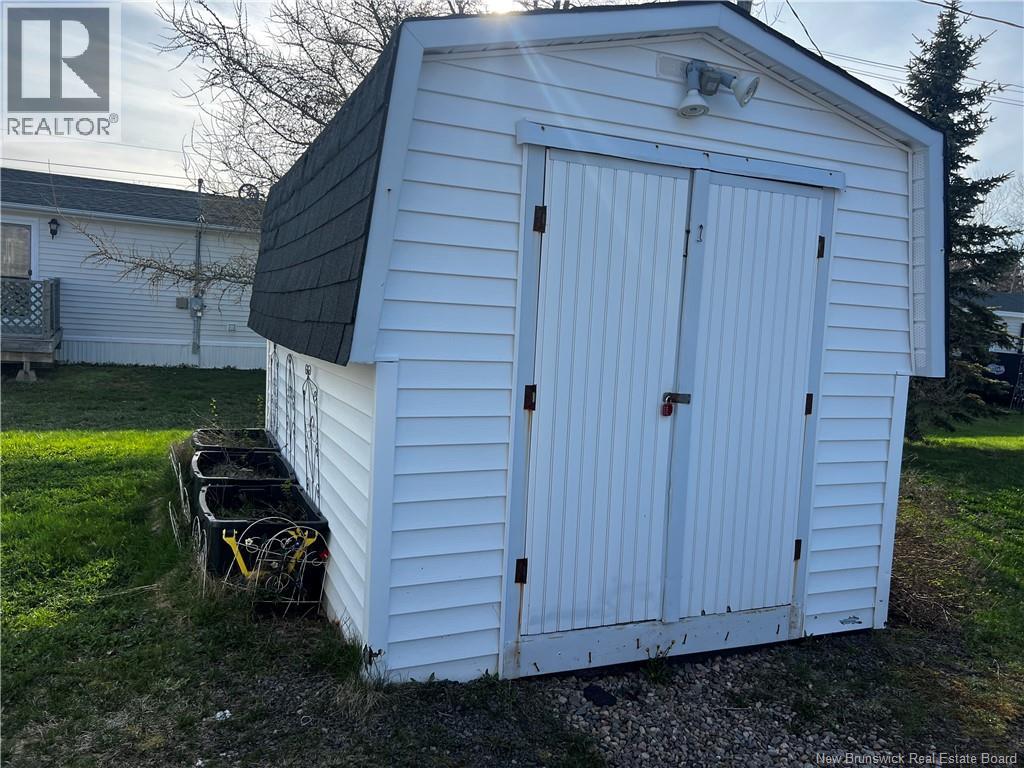 18 Anemone, Moncton, New Brunswick  E1H 2R7 - Photo 15 - NB126067